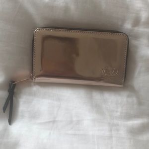 Herschel wallet